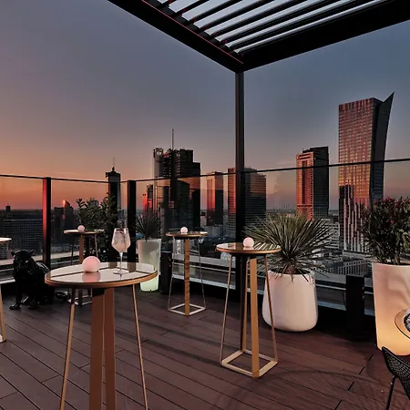 ホテル Nyx By Leonardo ワルシャワ