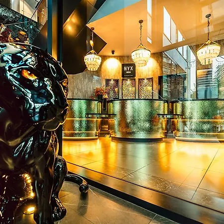 Nyx By Leonardo מלון