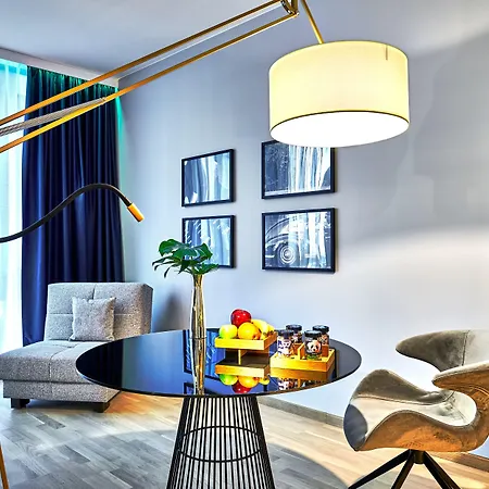 Hotel Nyx By Leonardo 4*