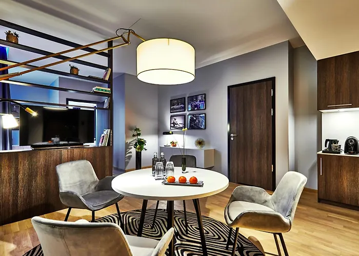 Hotel Nyx By Leonardo 4*