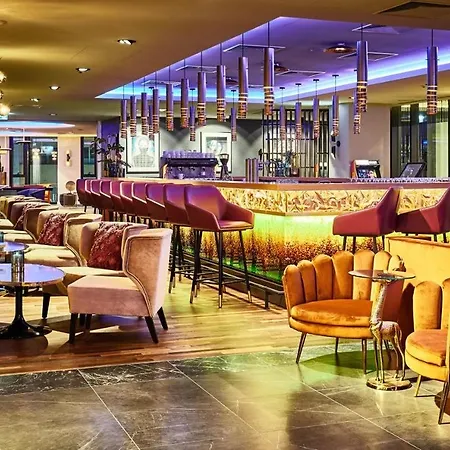 Hotel Nyx By Leonardo 4*